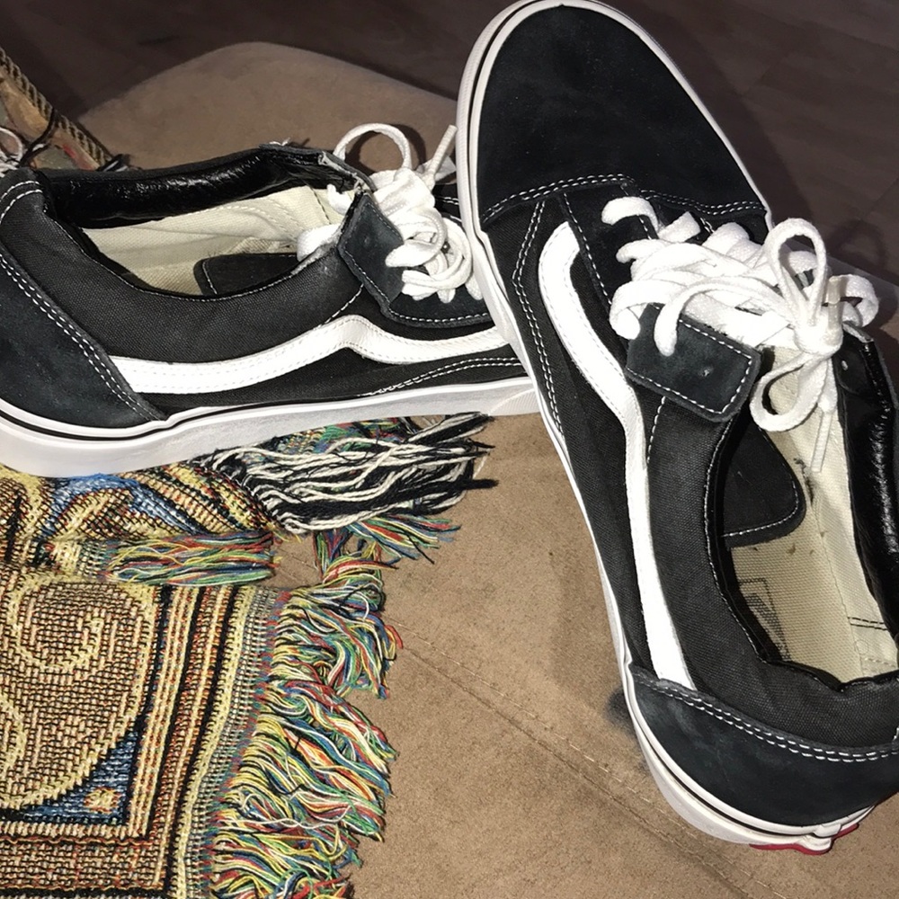 Size 11 OG classic old skool vans